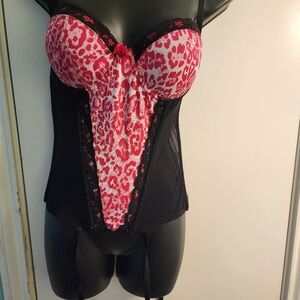 Carrie Amber Intimates, M